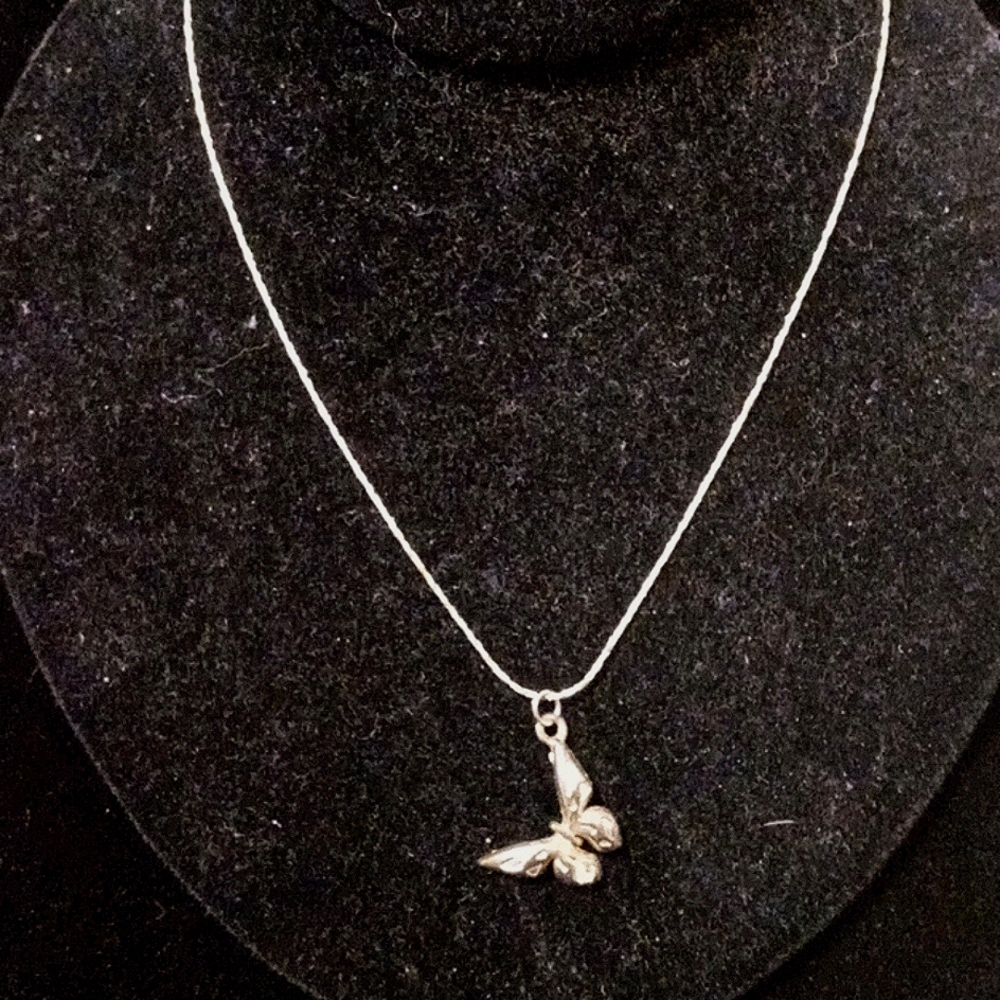 Silver tone Butterfly Necklace NWOT